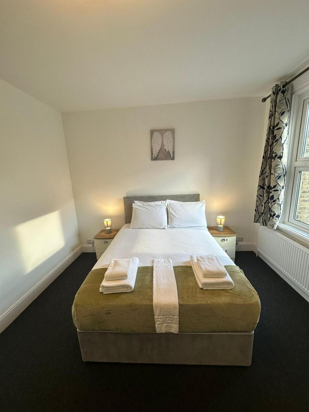 Cambridge Central Rooms - Tas Accommodations Exteriör bild