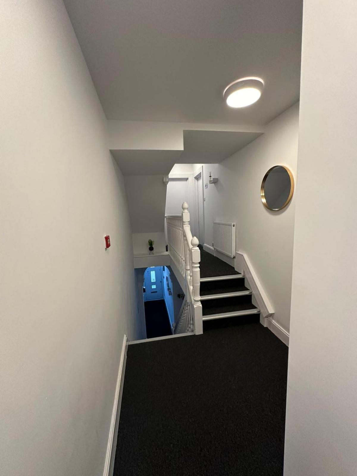 Cambridge Central Rooms - Tas Accommodations Exteriör bild