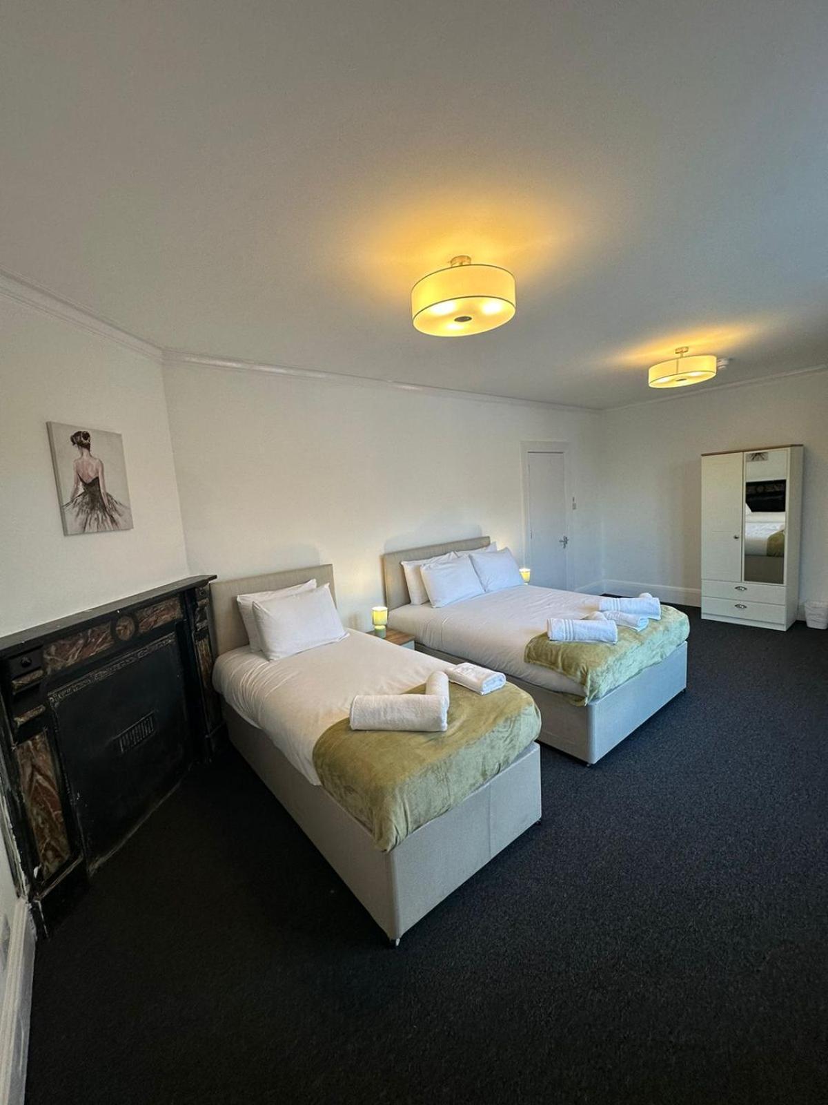 Cambridge Central Rooms - Tas Accommodations Exteriör bild