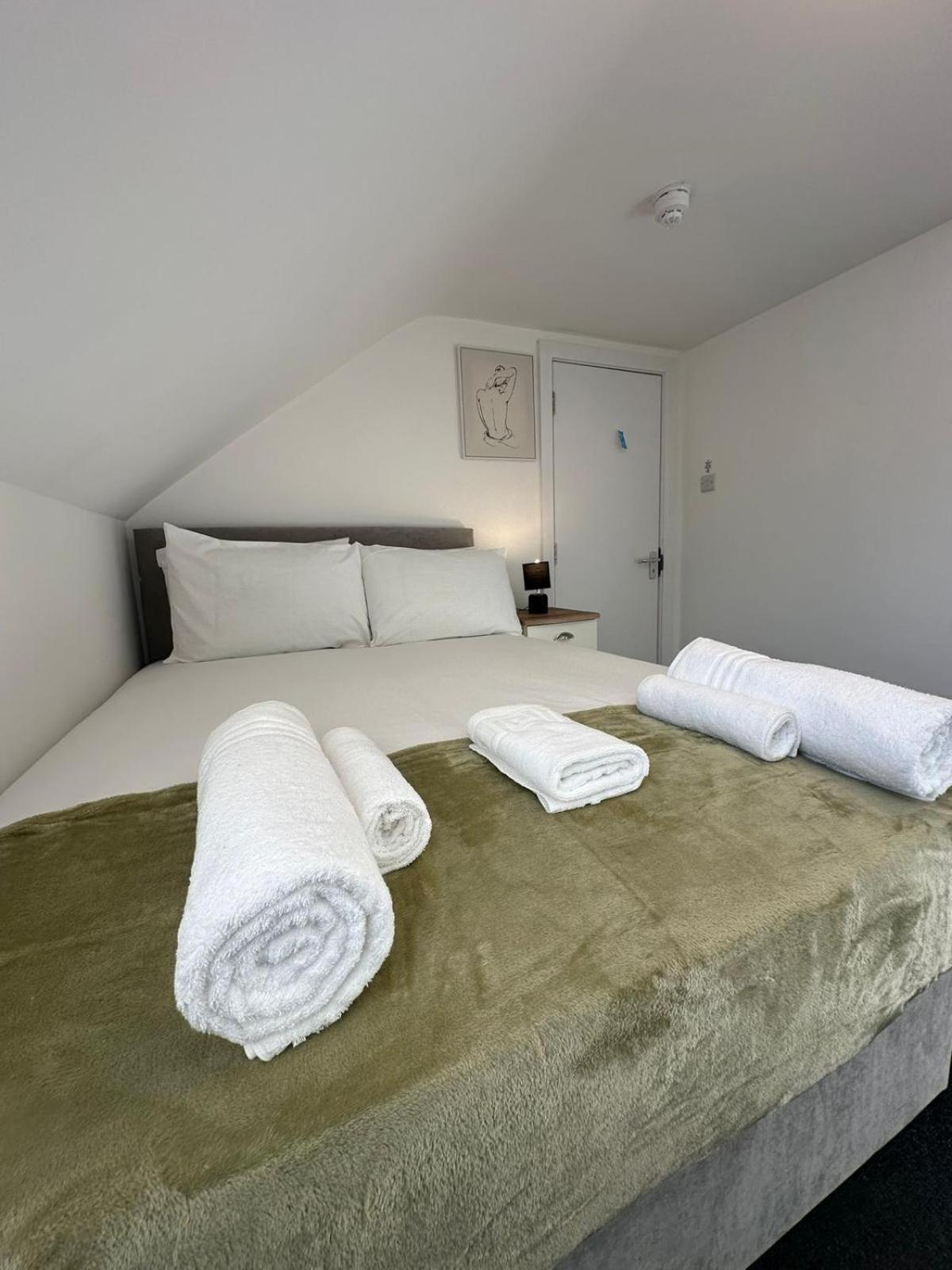 Cambridge Central Rooms - Tas Accommodations Exteriör bild
