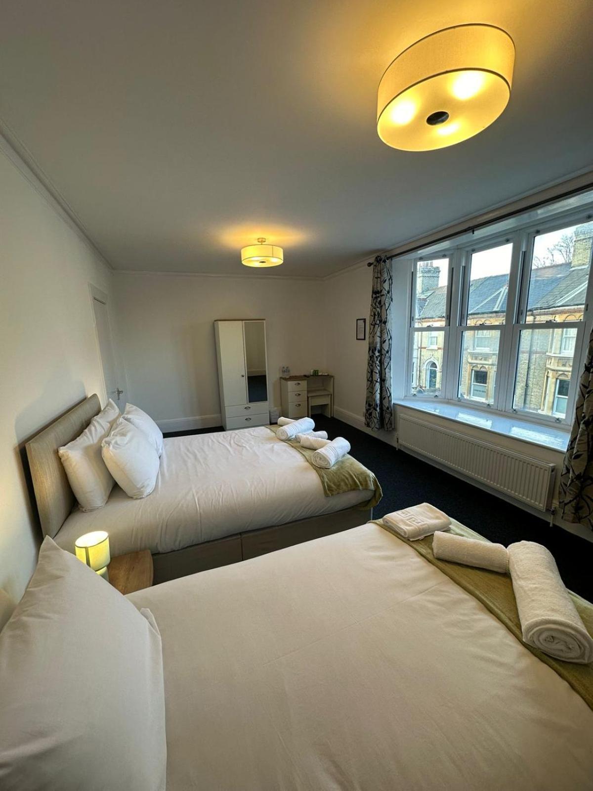 Cambridge Central Rooms - Tas Accommodations Exteriör bild